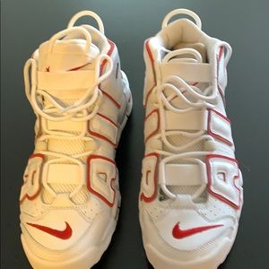 Men’s Nike Air More Tempo Size 9